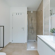 Modern 3 Bedroom Apartment in Blankenberge