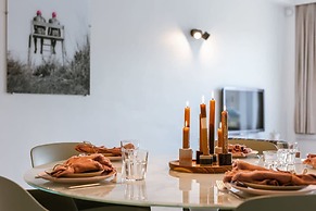 Boulevard Apartment Near the Beach