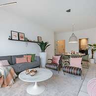 Boulevard Apartment Near the Beach