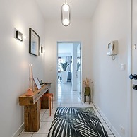 Boulevard Apartment Near the Beach