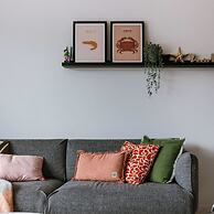 Boulevard Apartment Near the Beach