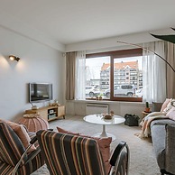 Boulevard Apartment Near the Beach