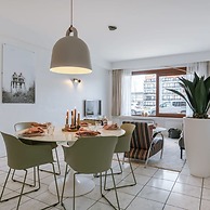 Boulevard Apartment Near the Beach