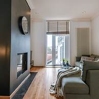 Beautiful and Spacious Vacation Home With Parking