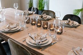 Beautiful and Spacious Vacation Home With Parking