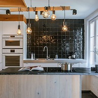 Beautiful and Spacious Vacation Home With Parking