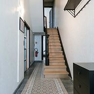 Beautiful and Spacious Vacation Home With Parking