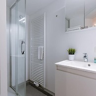 Homely Duplex Near Historic City Center Station