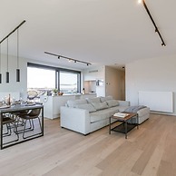 Spacious Apartment With Beautiful Terrace Near Ghent