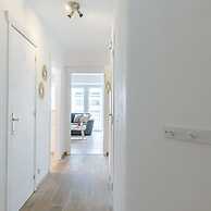 Renovated Apartment Close to the Beach