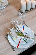 Modern Apartment With Sunny and Large Terrace