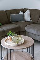 Modern Apartment With Sunny and Large Terrace