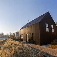 Stylish Holiday Home Close to the Beach