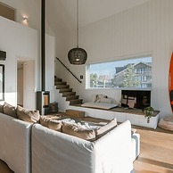 Stylish Holiday Home Close to the Beach