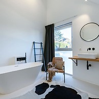 Stylish Holiday Home Close to the Beach