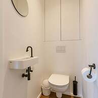 Stylish Holiday Home Close to the Beach