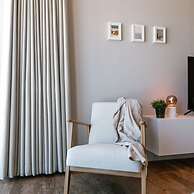 Cosy Apartment With Frontal Seaview