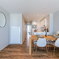 Cosy Apartment With Frontal Seaview