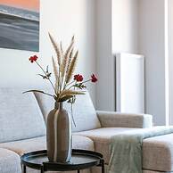 Cosy Apartment With Frontal Seaview