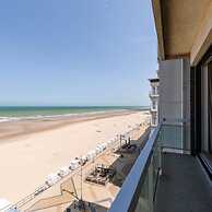 Apartment With Stunning sea View in Middelkerke