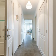 Bright Apartment With Large and Sunny Garden