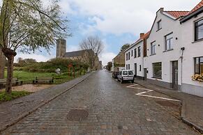 BE BRG Kerk 54 in Damme