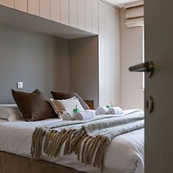 Bright Apartment With Parking Near the Beach