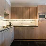 Bright Apartment With Parking Near the Beach