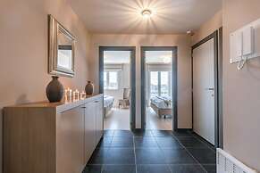 Bright Apartment With Parking Near the Beach