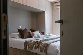 Bright Apartment With Parking Near the Beach