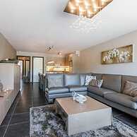 Bright Apartment With Parking Near the Beach