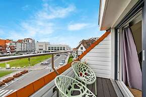 Spacious Duplex Apartment in the Center of Knokke