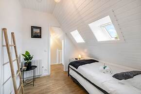 Spacious Duplex Apartment in the Center of Knokke