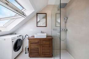 Spacious Duplex Apartment in the Center of Knokke