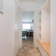 Modern Studio With Seaview and Parking