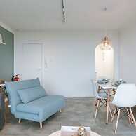 Modern Studio With Seaview and Parking