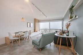 Modern Studio With Seaview and Parking