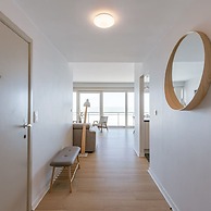 Bright Seaview Apartment in Oostende