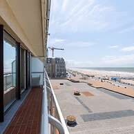 Bright Seaview Apartment in Oostende