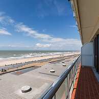 Bright Seaview Apartment in Oostende