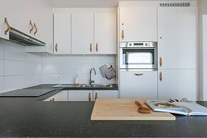 Bright Seaview Apartment in Oostende