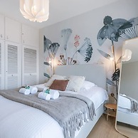 Bright Seaview Apartment in Oostende