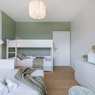 Bright Seaview Apartment in Oostende