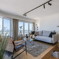 Frontal Seaview Apartment in Ostend