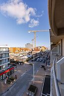 Bright Apartment With 2 Terraces Close to Beach