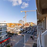 Bright Apartment With 2 Terraces Close to Beach