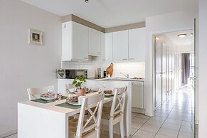 Bright Apartment With 2 Terraces Close to Beach