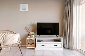 Bright Apartment With 2 Terraces Close to Beach