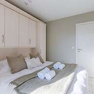 Bright Apartment With 2 Terraces Close to Beach