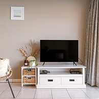 Bright Apartment With 2 Terraces Close to Beach